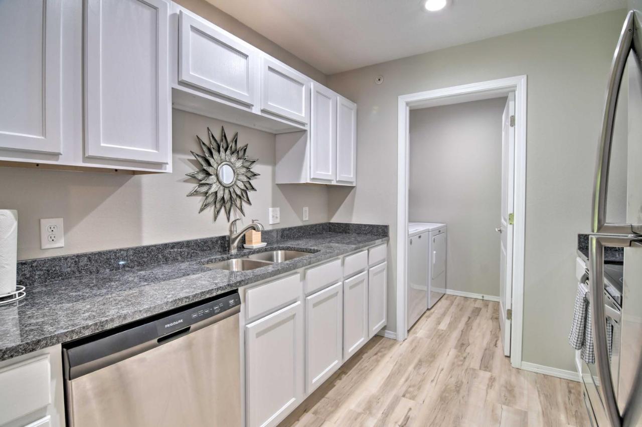 Apartment With Patio, 4 Mi To Silver Dollar City! Branson Ngoại thất bức ảnh